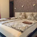 Daire Balaton Apartmanhaz *