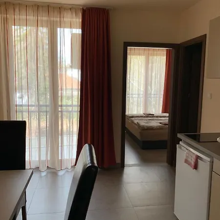 דירה Balaton Apartmanhaz *