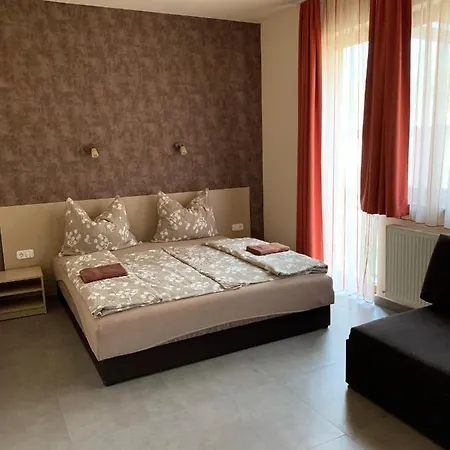 Balaton Apartmanhaz