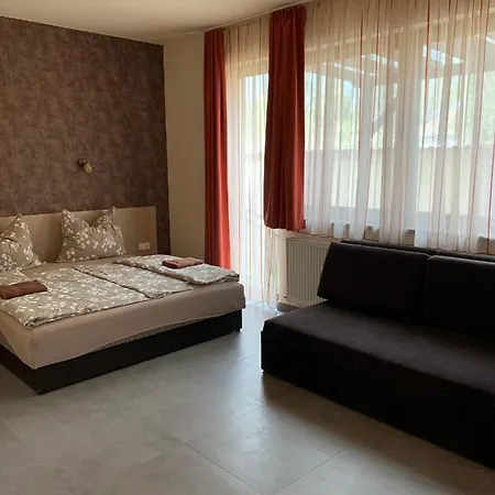 Balaton Apartmanhaz Apartment