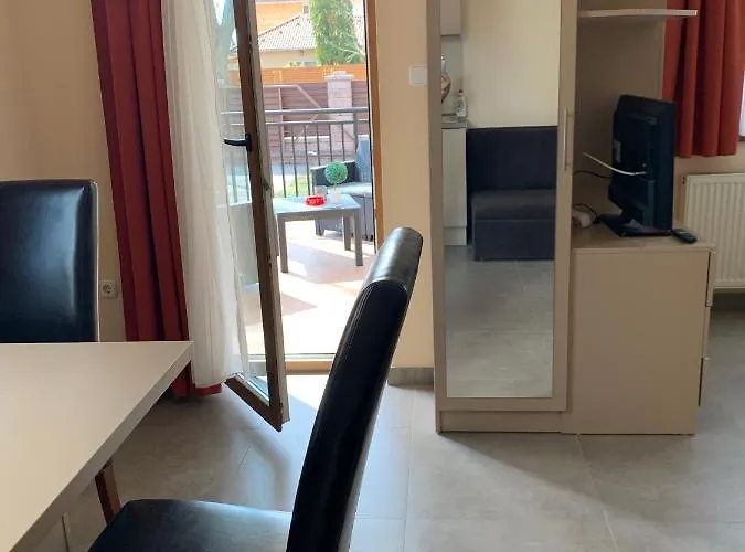 Balaton Apartmanhaz Διαμέρισμα Σίοφοκ